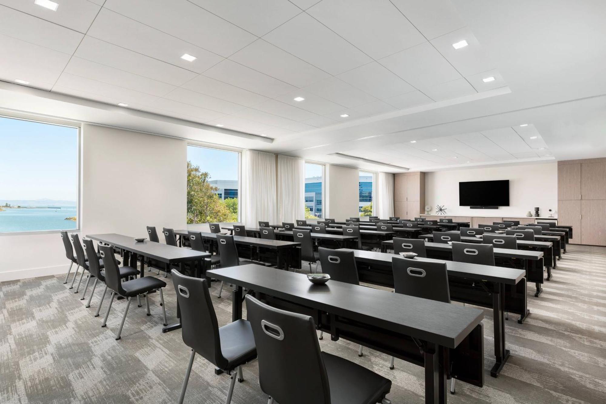 Ac Hotel By Marriott San Francisco Airport/Oyster Point Waterfront Саут-Сан-Франциско Екстер'єр фото